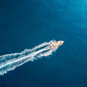 Zeil naar de uiteinden van de aarde posters & art prints door Nikolas Bacetic - Premium Poster - 50x70 Offre Spéciale