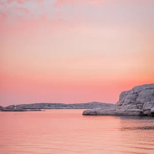 Zonsondergang op Smögen posters & art prints door Gudrun Holm - Premium Poster - 50x70 Meilleur Choix