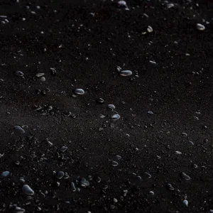 Zwart strand. posters & art prints door Lene Løkkås - Premium Poster - 50x70 Prix Réduit