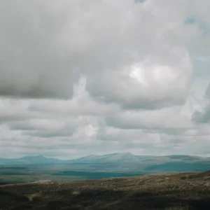 Achat Immédiat Bergketen posters & art prints door Celine Hultin - Premium Poster - 50x70