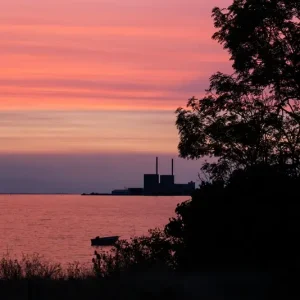 Zonsondergang bij Barsebäck posters & art prints door Felix Åradsson - Premium Poster - 50x70 Prix Réduit