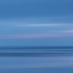 Abstract aan zee posters & art prints door Lars Bergmann - Premium Poster - 50x70 Populaire