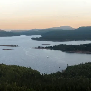 Zweedse Hoge Kust posters & art prints door Victor Göransson - Premium Poster - 50x70 Bon Plan