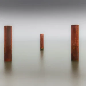 3 staken in de zee posters & art prints door Lars Bergmann - Premium Poster - 50x70 Nouvelle Collection