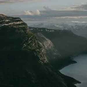 Zonsondergang bij Trolltunga posters & art prints door Erik Bodén - Premium Poster - 50x70 Nouvel Arrivage